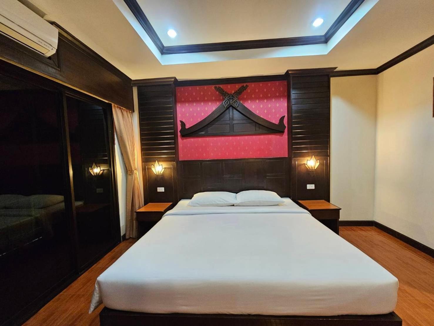 Nanai 2 Residence Patong Phuket Exteriör bild