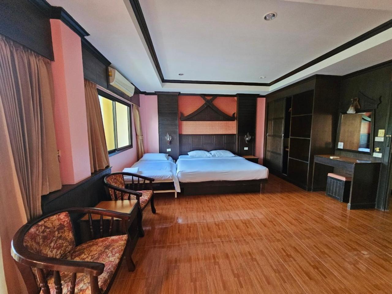 Nanai 2 Residence Patong Phuket Exteriör bild